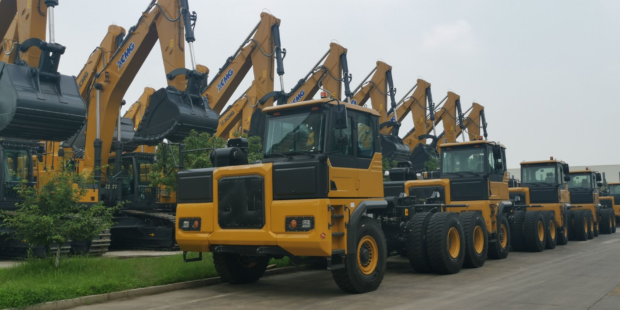 图为徐工集团生产的重型工程机械装备. 本报记者 李岚 摄