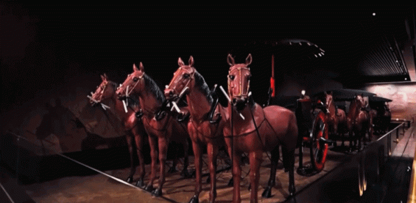 △济南市章丘区博物馆内“豪华马车”复原场景