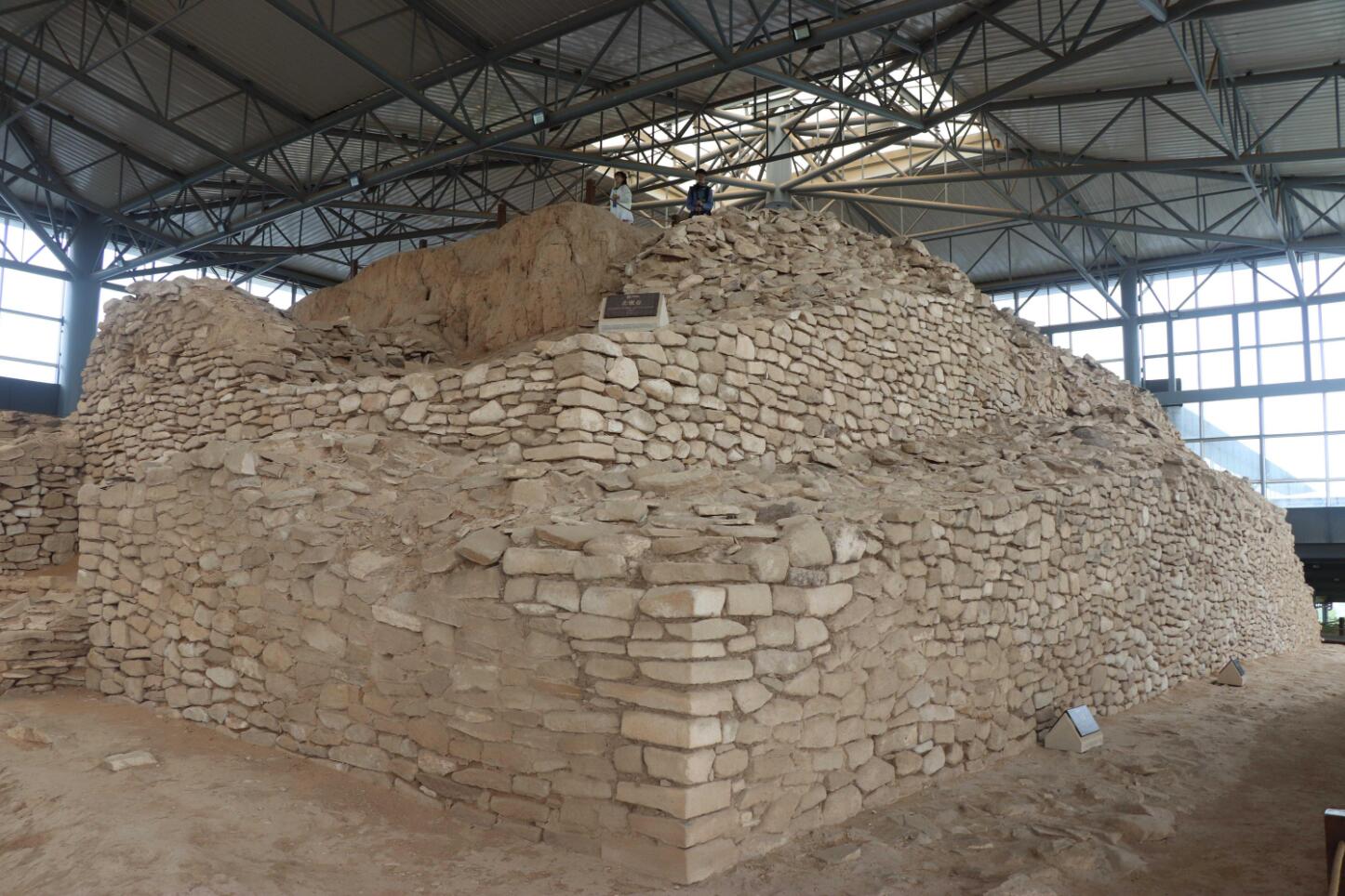 神木石峁遗址如何"石破天惊"?