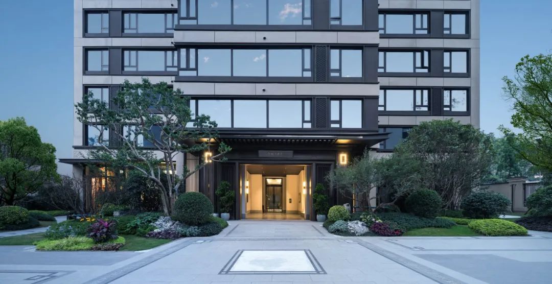 从亮相到交付,成都建发央玺把每一帧都做成了大片|成都市_新浪财经