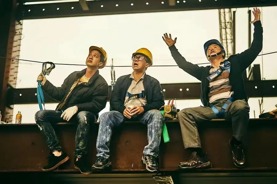 写出爆款剧的他,认为打工最实在