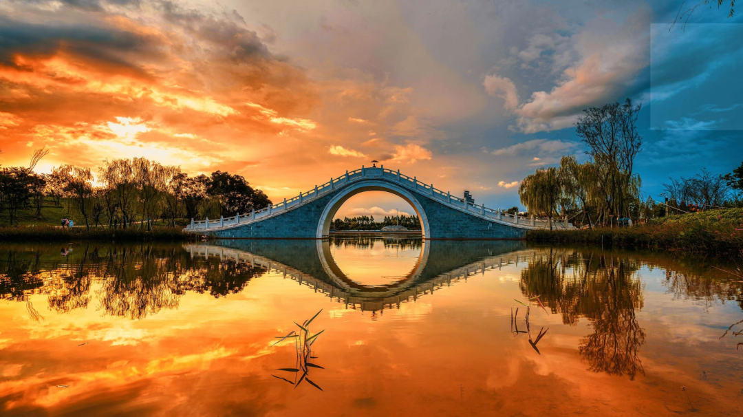 韶州公园北广场,踏月桥.刘阳 摄