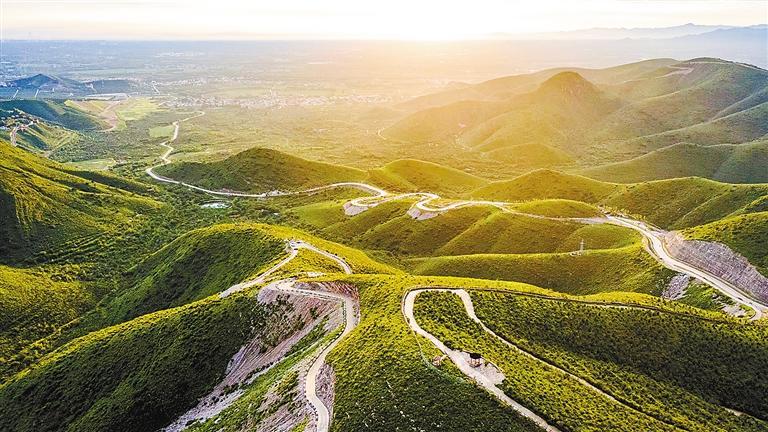 蒋平公路鸟瞰图.本报通讯员 刘伟 孟媛 摄