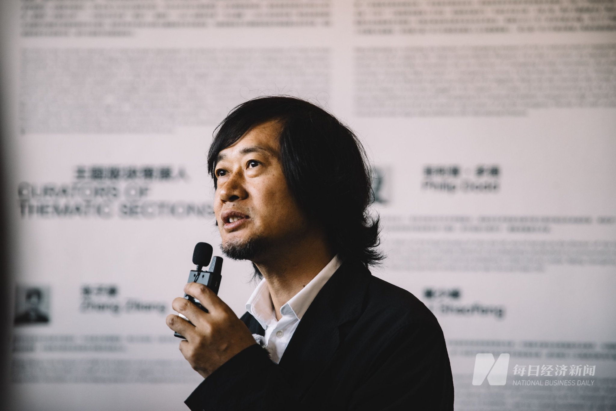 2023成都双年展总策展人王绍强 图片来源:每经记者 张建 摄