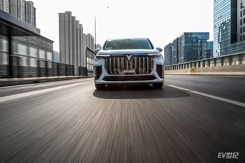 谁能定义豪华新能源MPV？