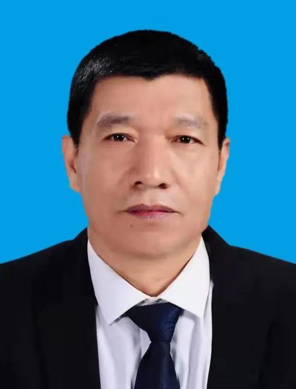 曾任阜新市海州区煤炭工业管理局副局长,海州区应急保障和市场安监