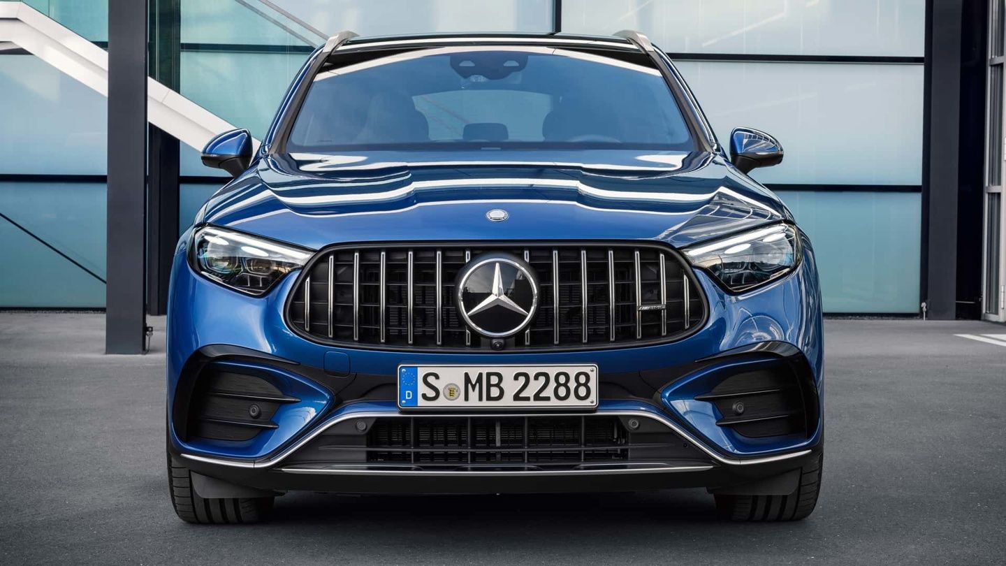 梅赛德斯奔驰推出新款 AMG GLC 旗舰 SUV 车型：功率可达 671 马力