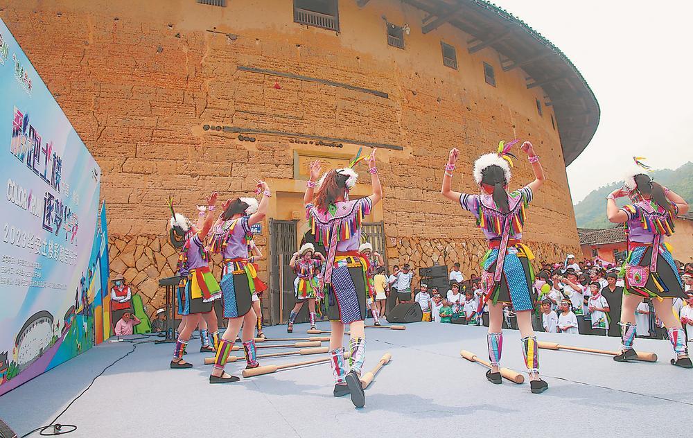 华安土楼的"守"与"变"|一日游_新浪财经_新浪网