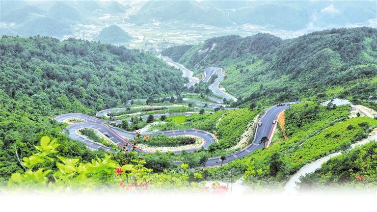 花溪旅游环线之黔陶乡骑龙村九道拐. 通讯员 孙操 摄