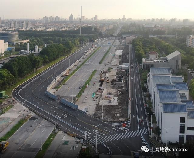 23号线一期工程沪金高速站顺利完成道路翻交工作|高速_新浪财经_新浪