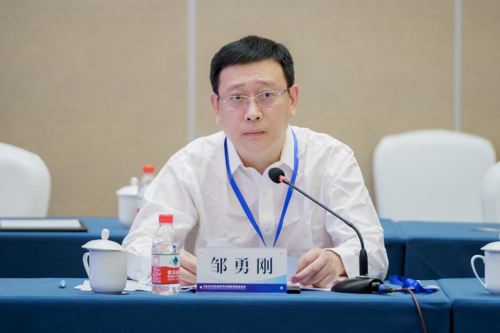 江苏海投公司总经理邹勇刚(图片由采访对象提供)