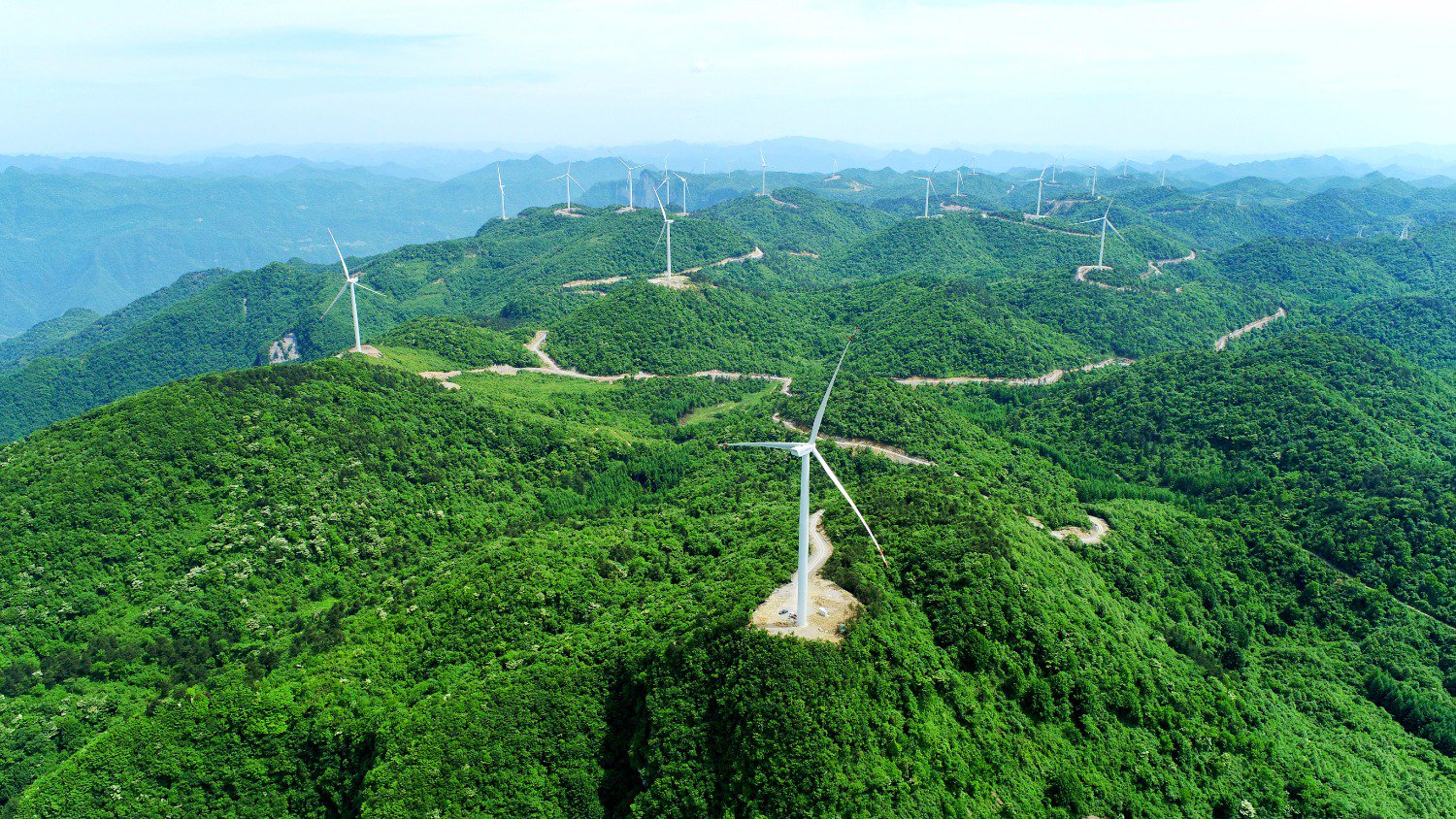 中国节能所属风电公司湖北宜昌五峰牛庄120mw风电场
