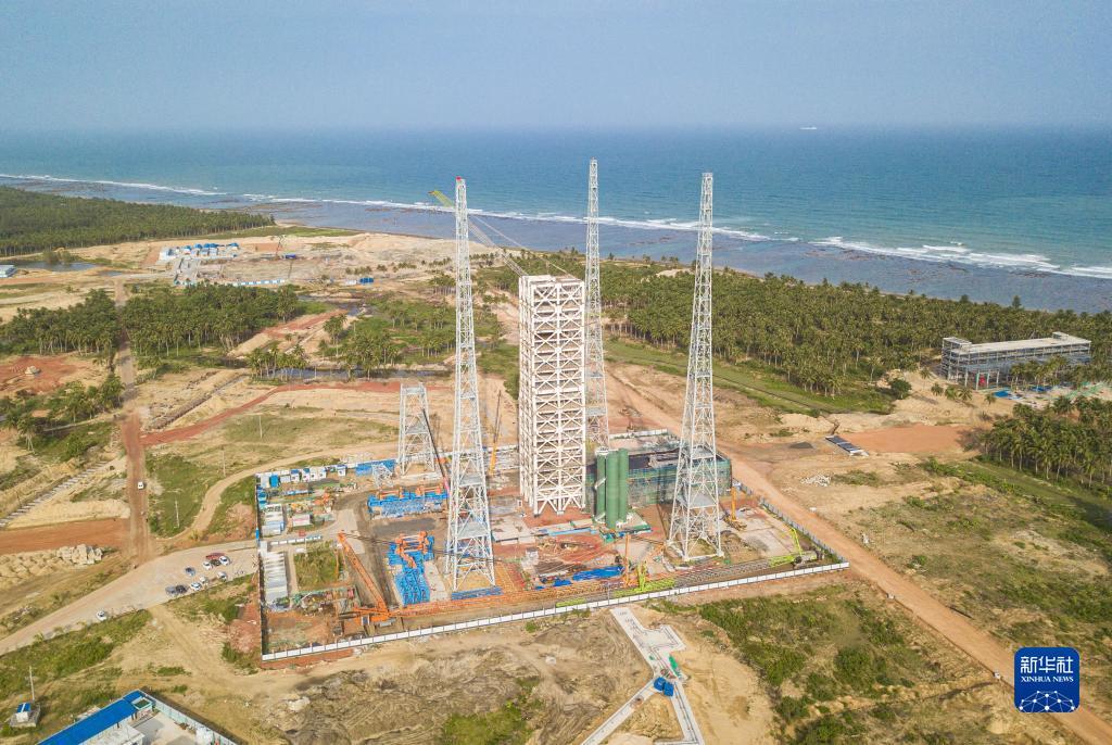 这是在海南文昌国际航天城拍摄的建设中的海南商业航天发射场1号工位
