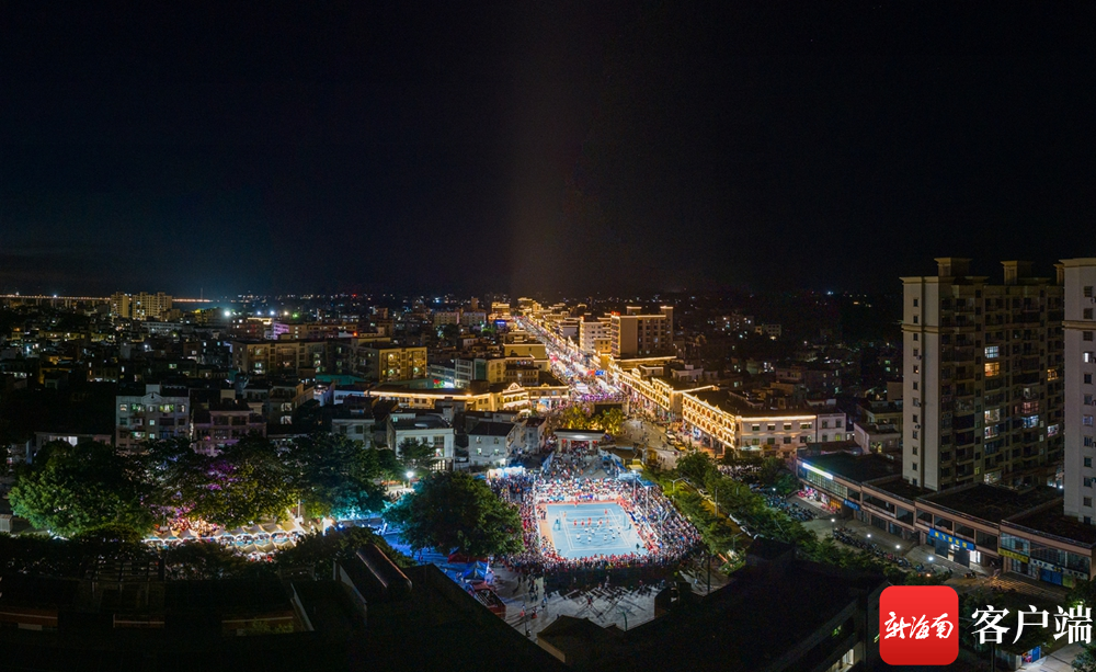 航拍文昌铺前镇 场内外热情点燃小镇夏夜