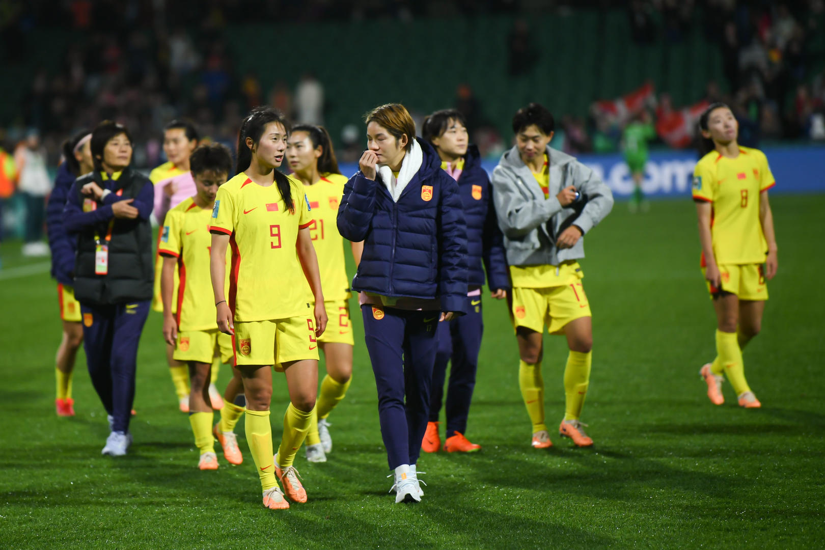 ↑遗憾输球，中国女足将士赛后有点失落 图据IC photo