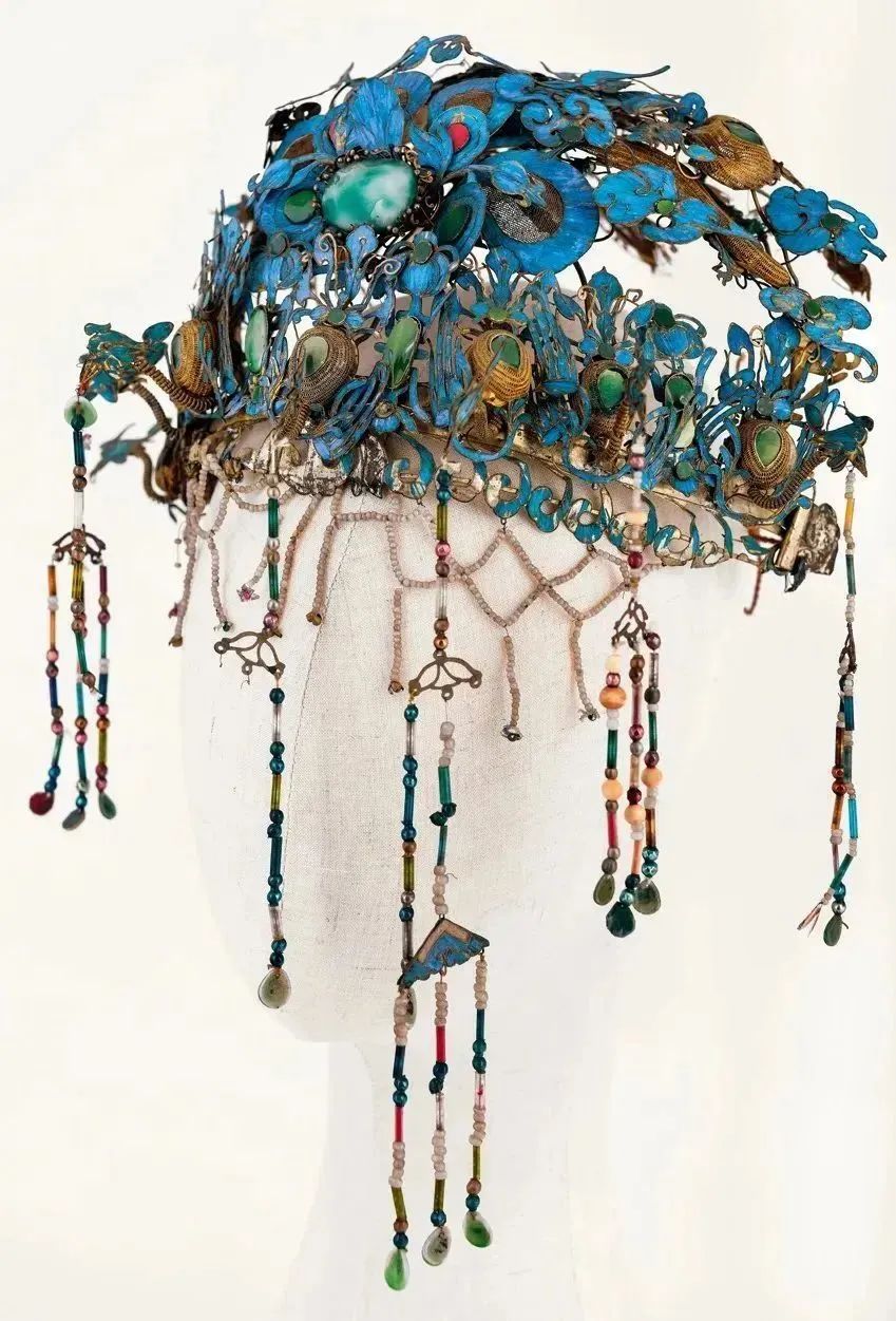 清代银累丝点翠镶珠玉凤冠