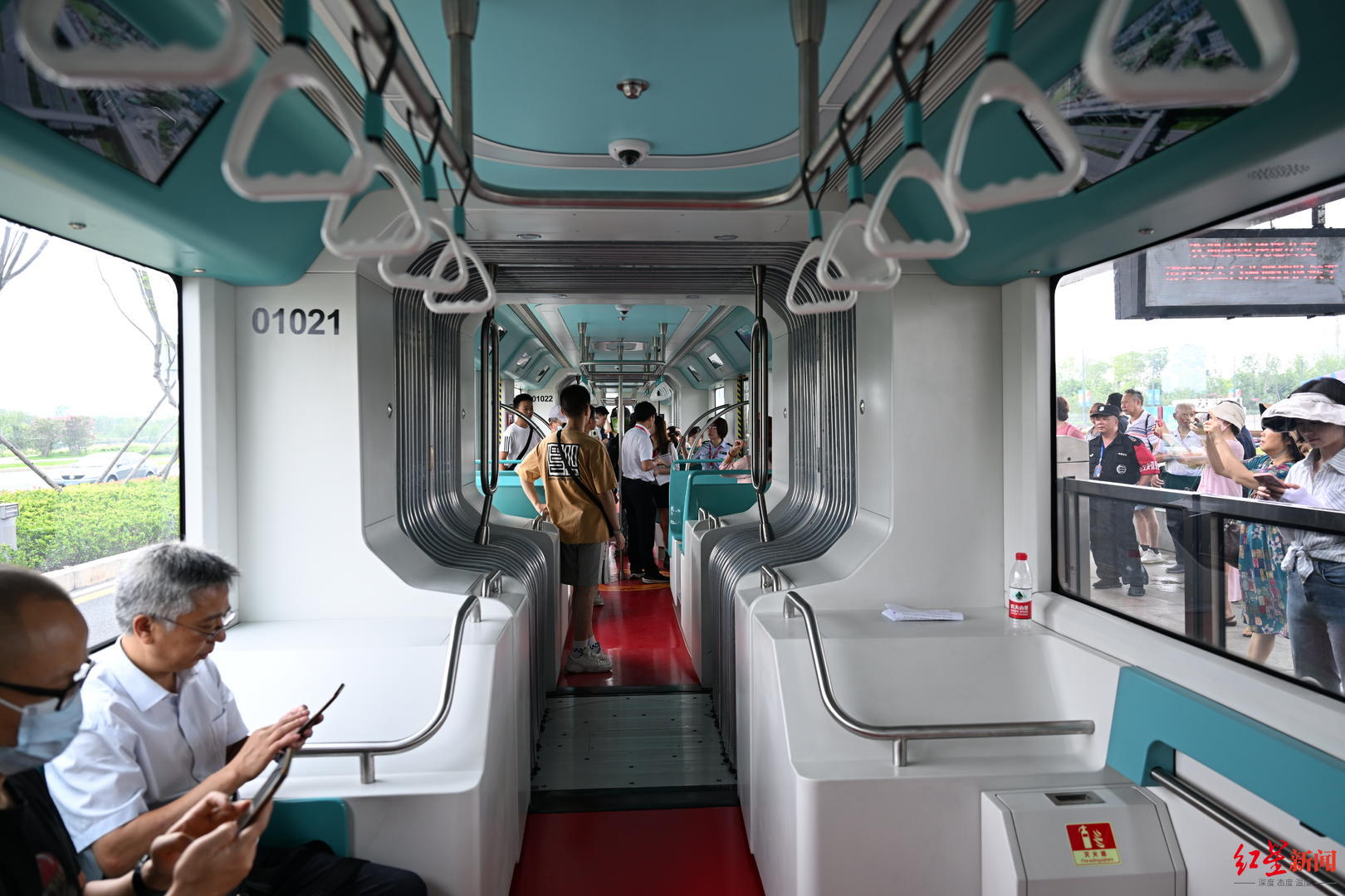 新一代智轨列车内部