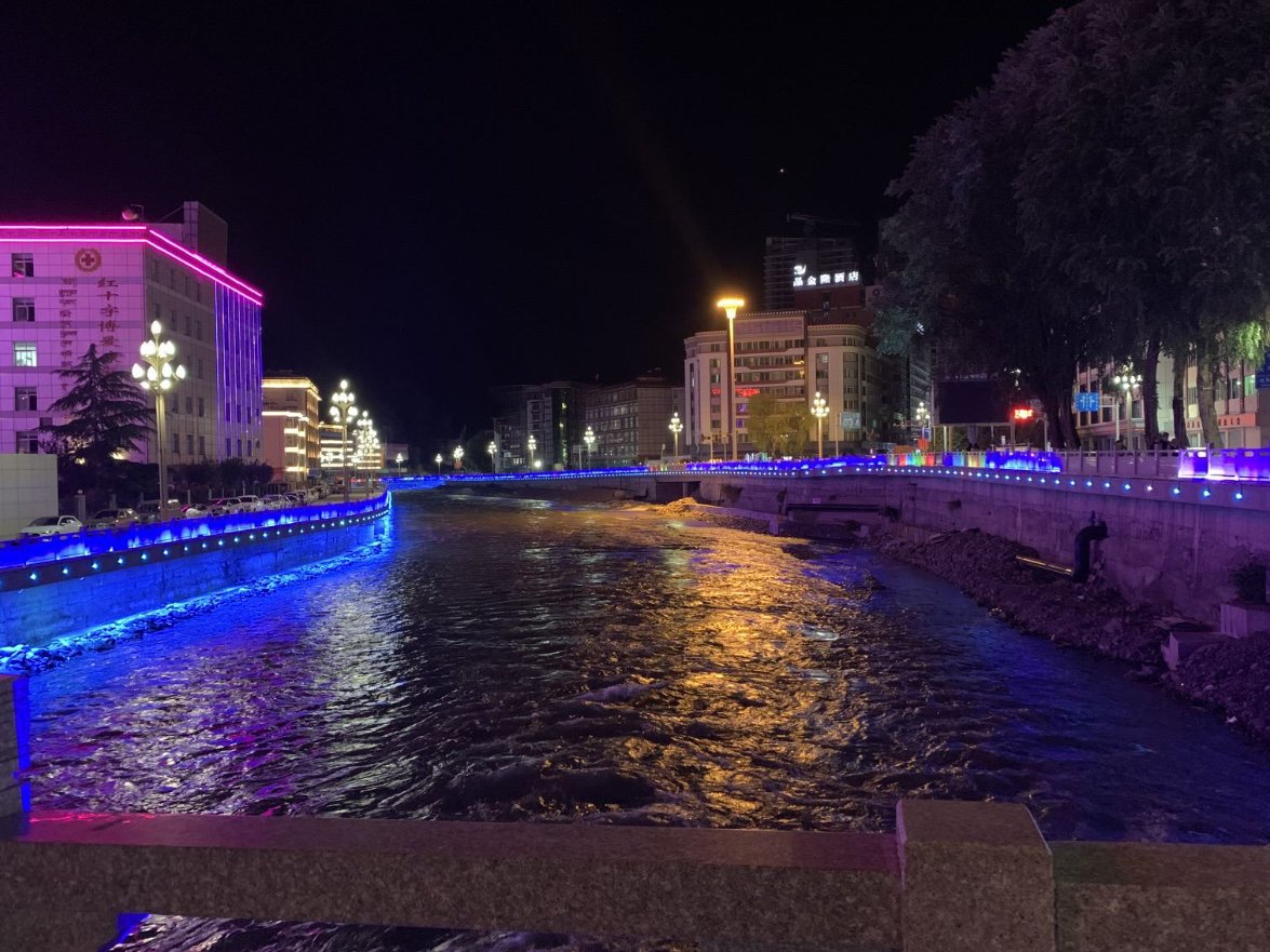 市州观察丨阿坝实施86个州庆项目,让城市更有"温度"和"质感"|阿坝