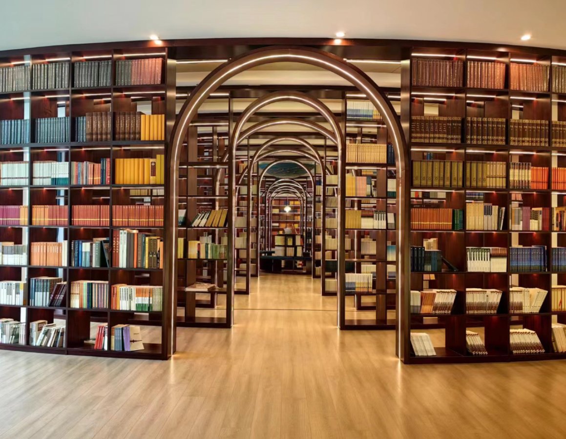 阿坝州图书馆一角(州文化体育和旅游局供图)