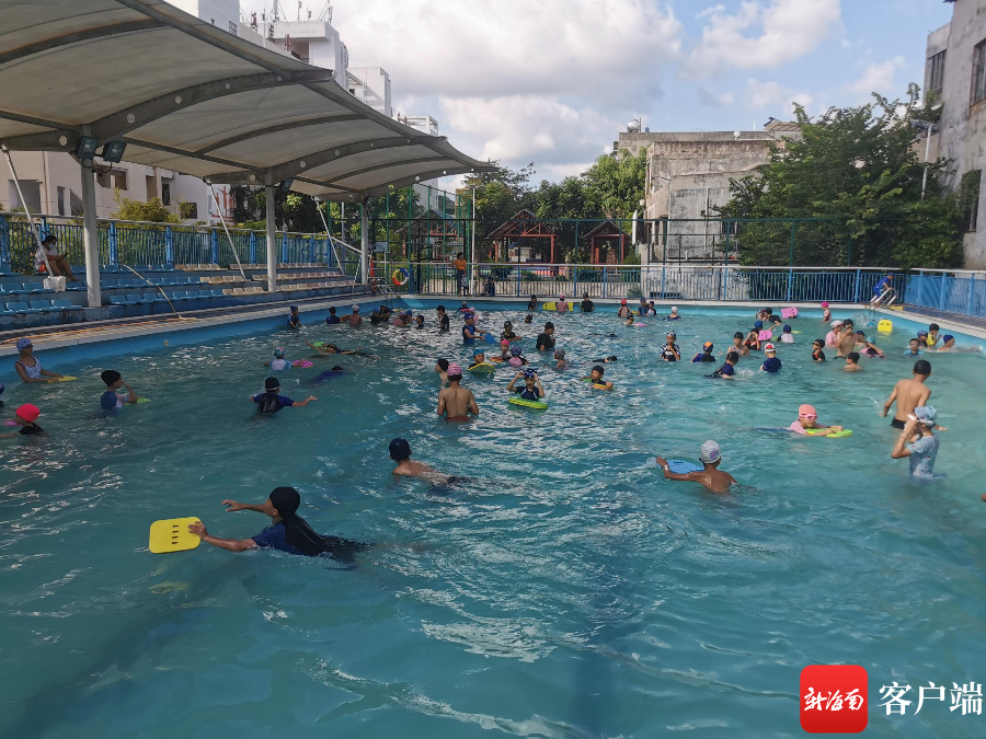 儋州29所学校游泳池暑假免费向学生开放 获市民点赞|儋州市_新浪财经