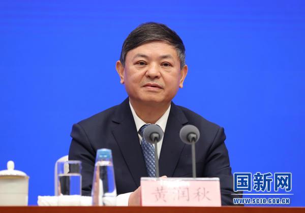 生态环境部部长:离开绿色环保的发展,既不符合新发展理念,更谈不上高