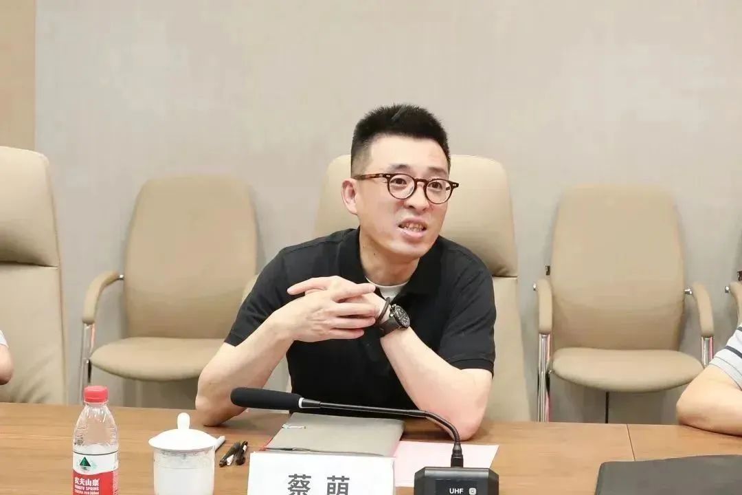 杭州市商务局副局长蔡萌一行莅临百诚医药调研服务业扩大开放试点工作