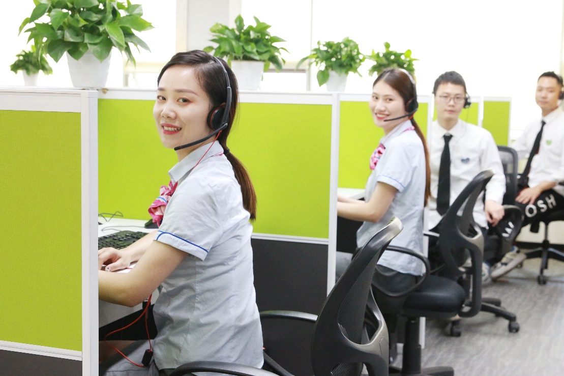 爱成都迎大运中国电信10000英语专席受青睐