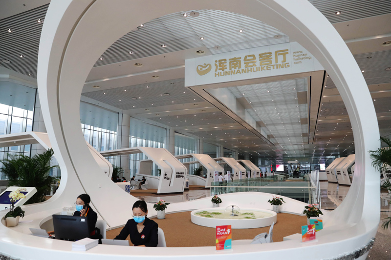 中国(辽宁)自由贸易试验区沈阳片区"浑南会客厅"内景.