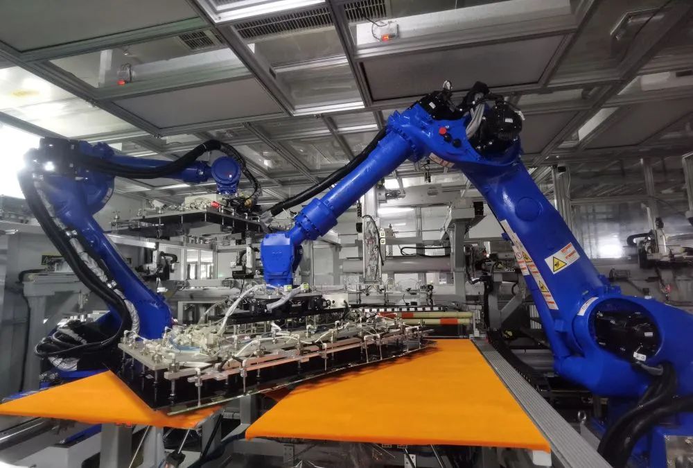 青岛西海岸新区,集中着多个全球领先的家电智能工厂,近百家规模以上