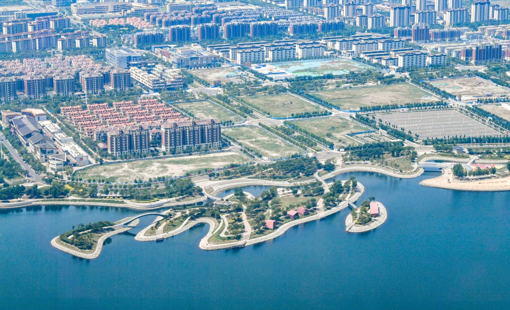 这是6月16日从直升机上拍摄的中新天津生态城.新华社记者 孙凡越 摄