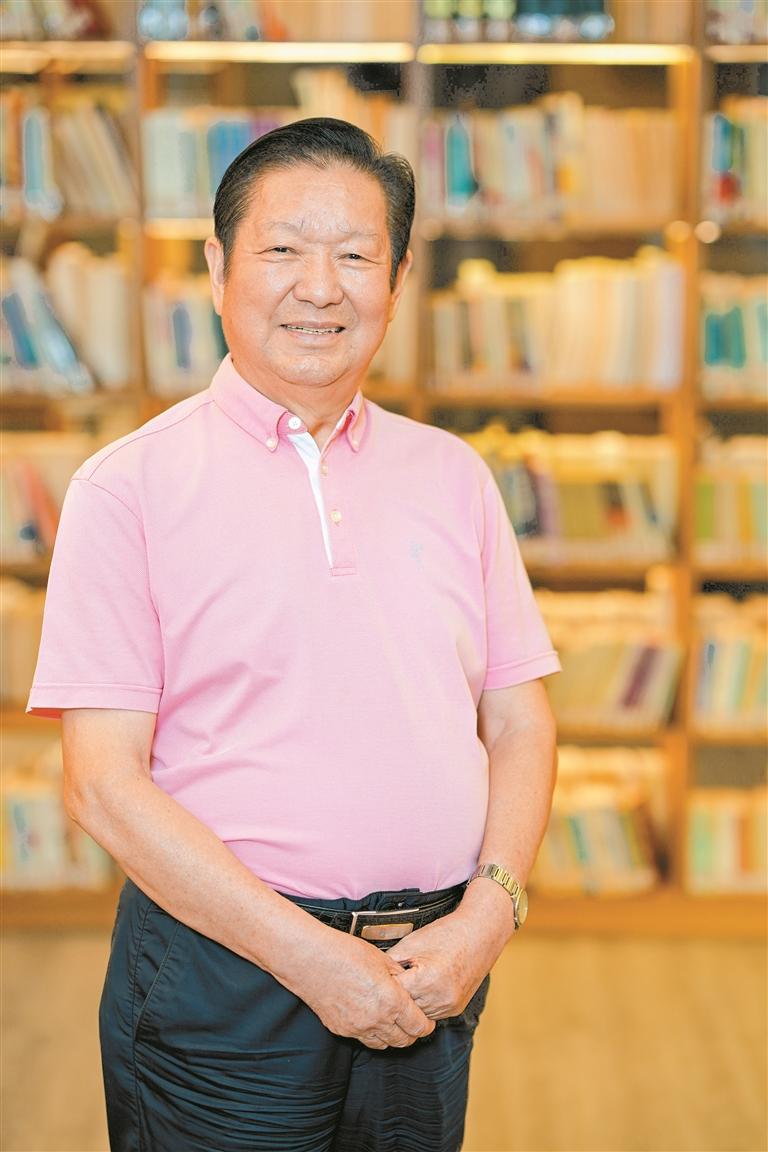 重温拓荒记忆传承奋斗初心庆八一关爱退役军人致敬拓荒牛