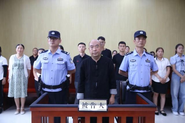 经审理查明,2009年至2021年,被告人郭世杰在担任甘肃省漳县县委副书记