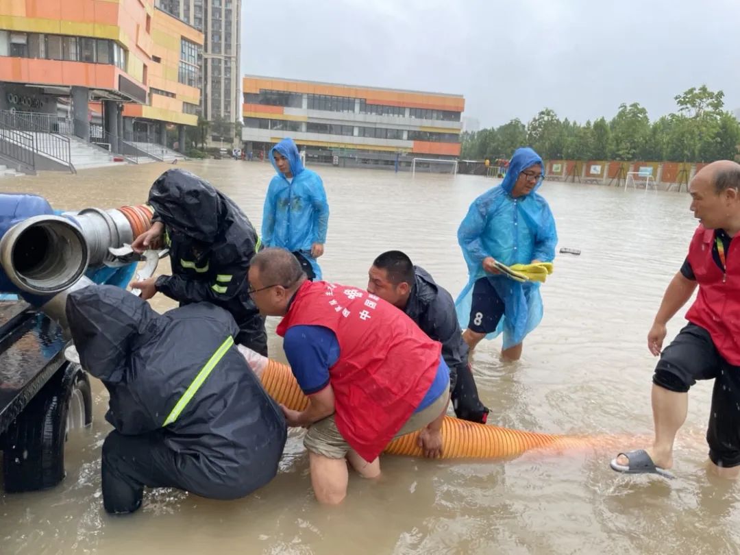 中国联通全力以赴应战汛情