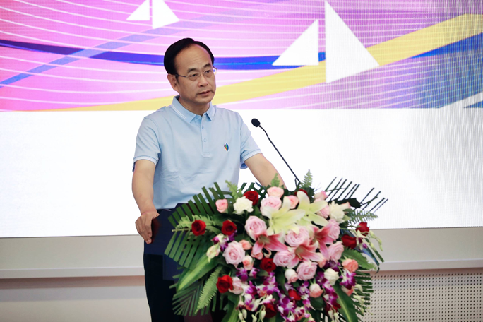 廊坊银行党委书记李克俭为新晋管理干部授课