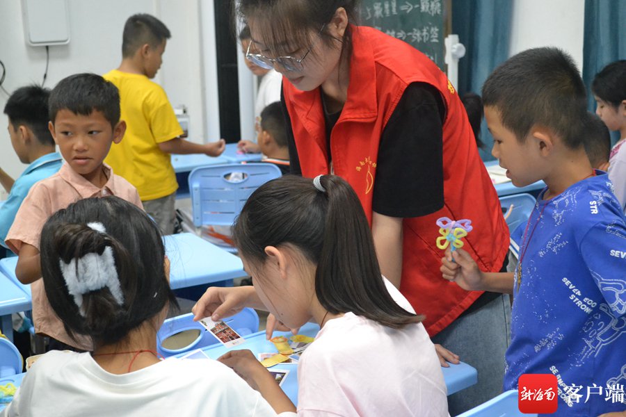 海南大学生赴乡村小学支教 这支团队坚持了16年|小学_新浪财经_新浪网