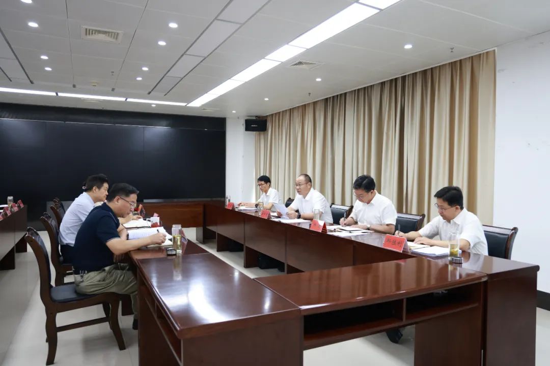 蔡松涛在市纪委监委机关,市委组织部,市委宣传部调研时强调 坚持问题