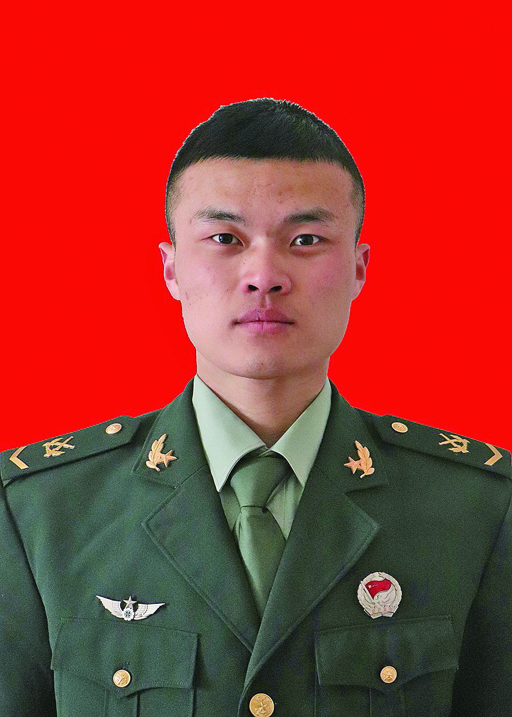 中部战区陆军某特战旅电子技师王克宽: 永争第一的尖兵班长|陆军_新浪