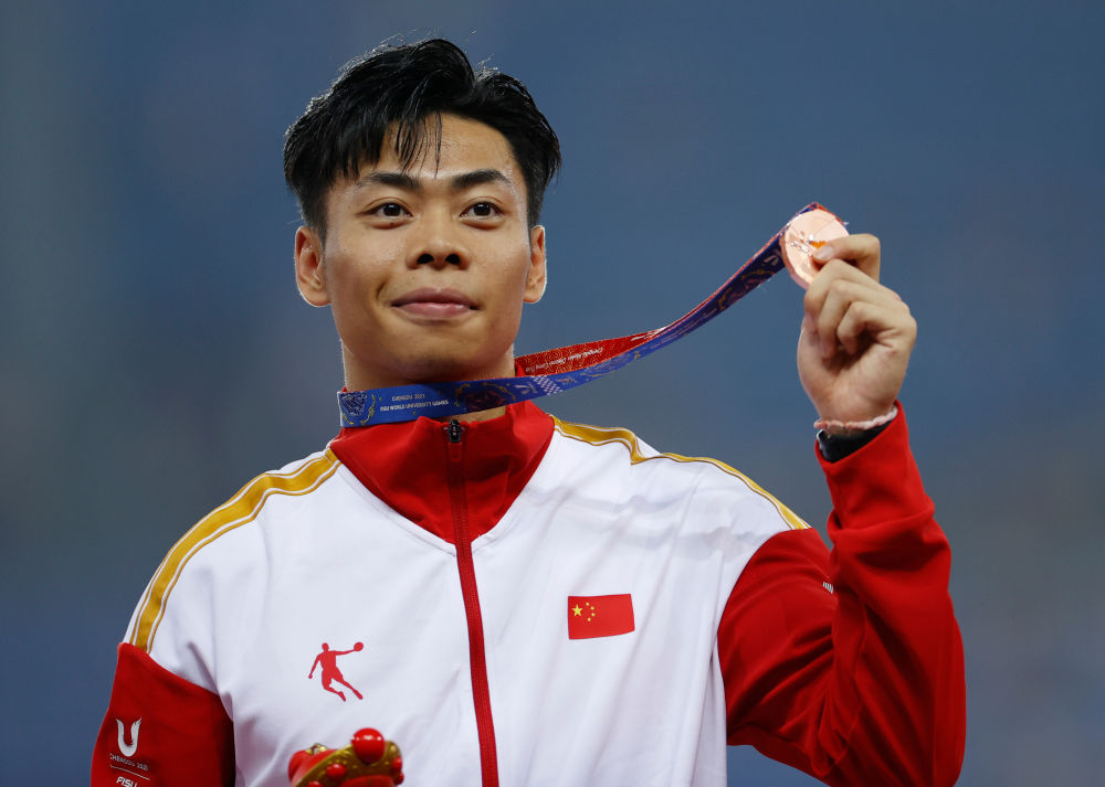 成都大运会 | 12年后,他站在了苏炳添的起点上|苏炳添_新浪财经_新浪