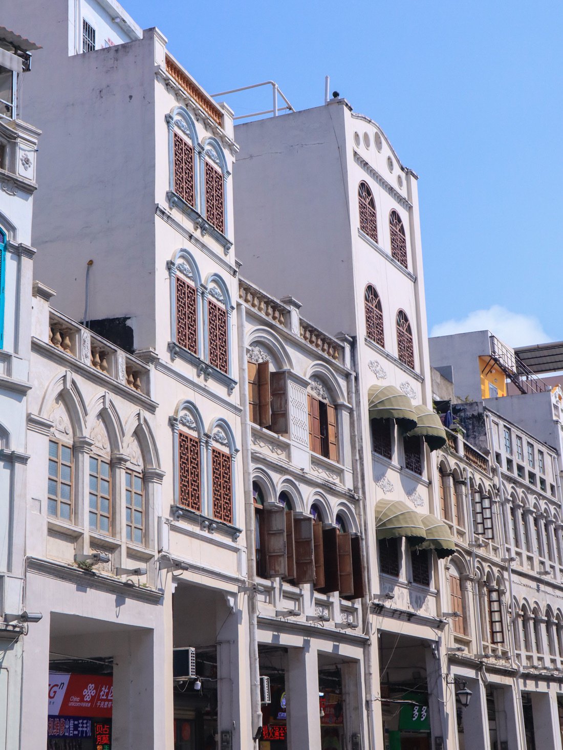 资料图:海口骑楼老街的南洋风格建筑.