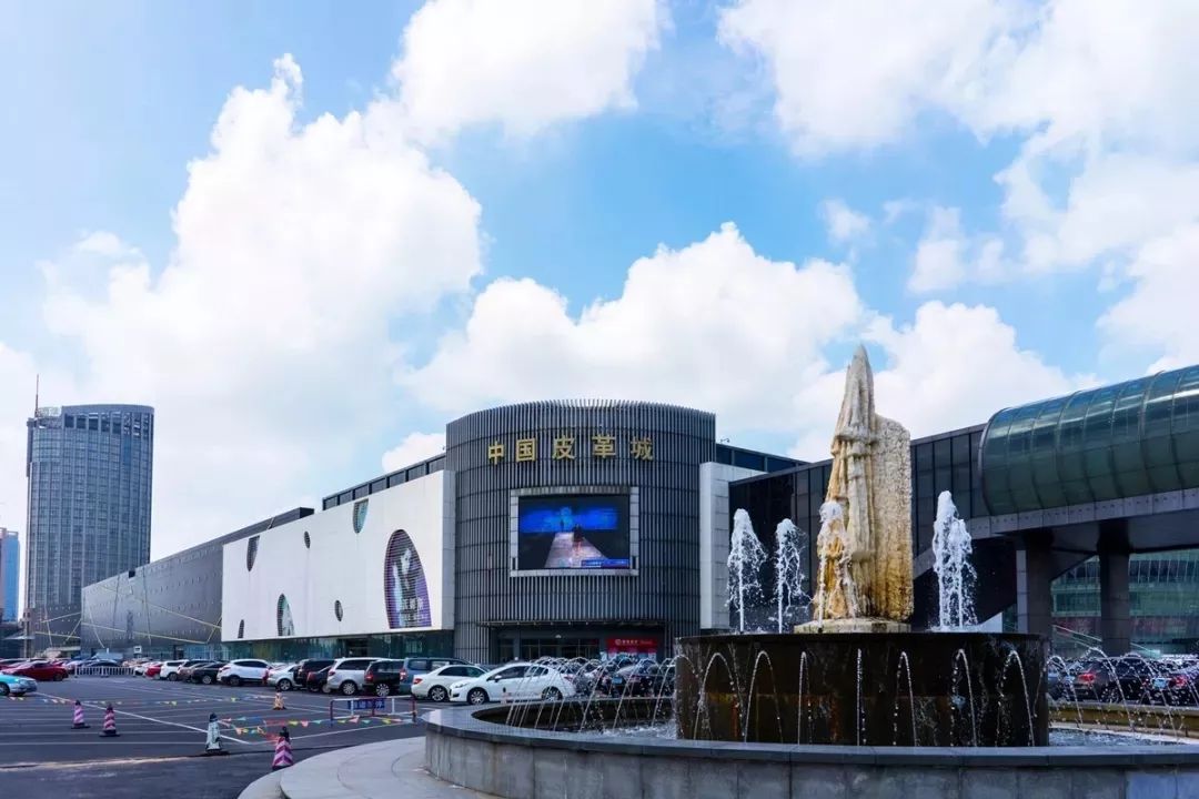 海宁火车站旁的小胡同,烟火记忆与城市变迁的共生密码