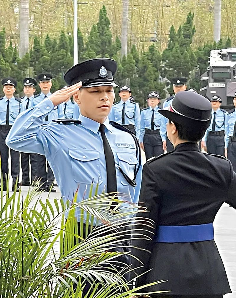 杨伟国成为香港辅警