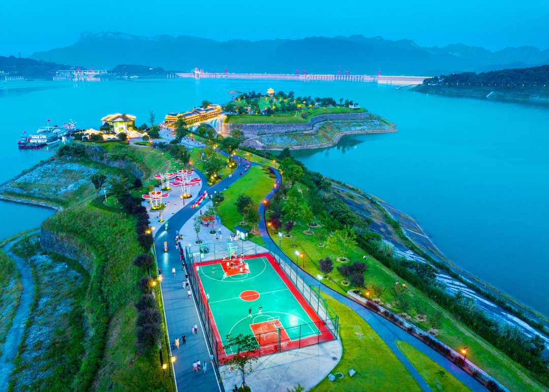 湖北秭归:三峡岸边乐健身|三峡_新浪财经_新浪网