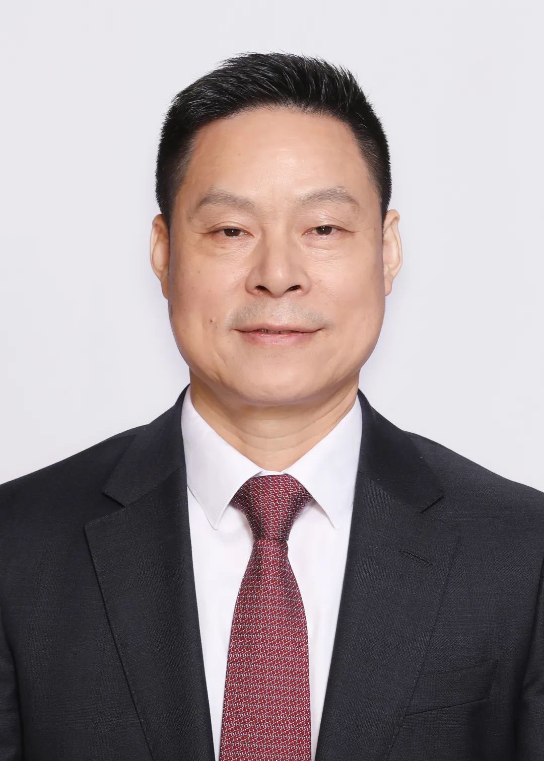 中国人寿:利明光任总裁,赵国栋,白凯任副总裁,侯晋任总精算师,胡志军