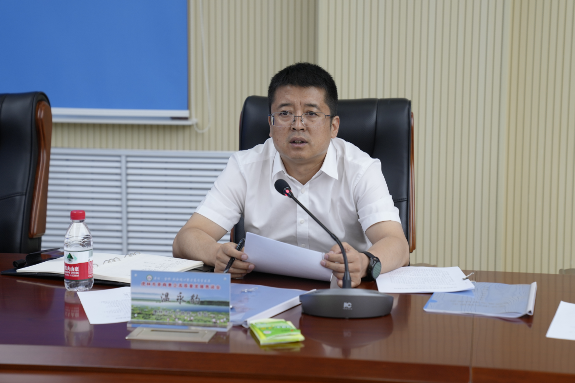 虎林市委副书记,市长温永豹发言