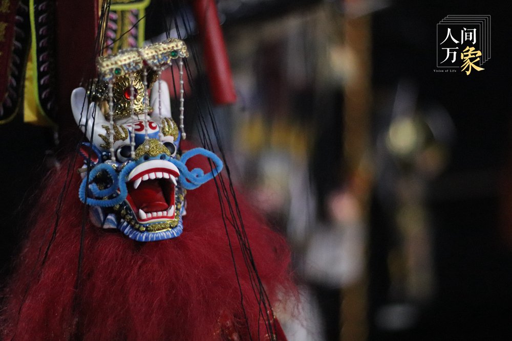 提线木偶中的龙王.(张玲 摄)