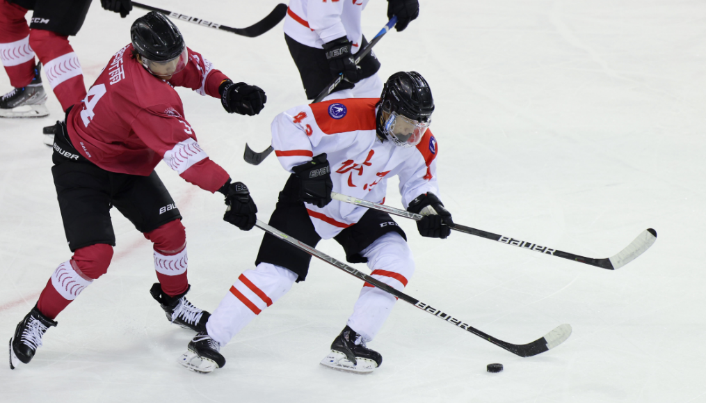 冰球小将在十四冬收获成长|冰球_新浪财经_新浪网