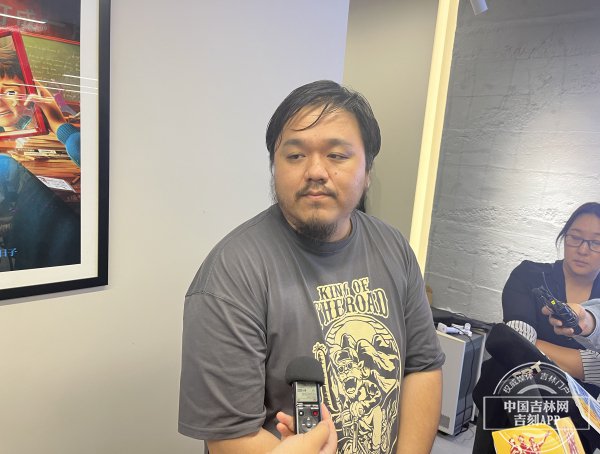 作为长春人,邢原源本身也是影迷,从小就喜欢看电影,他说:"可能是受到