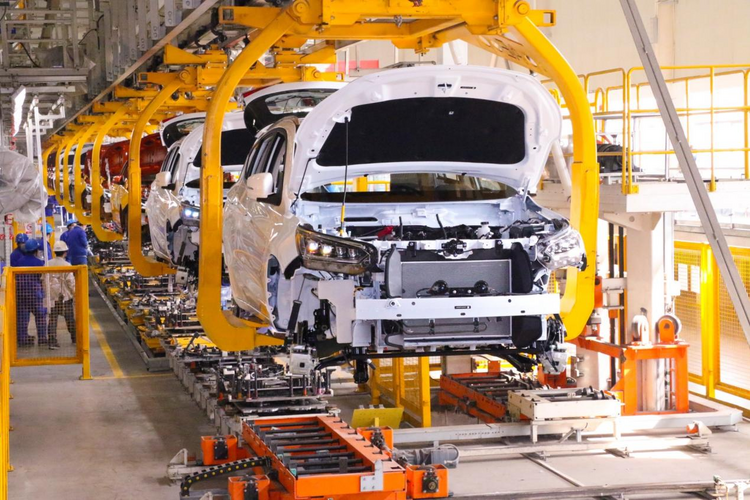 比亚迪西安新能源产业基地汽车总装生产线 供图 西安高新区