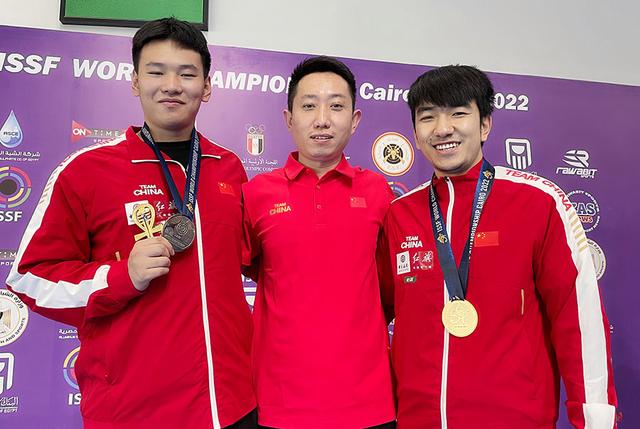 图为山西运动员射击世锦赛获奖瞬间.山西省体育局供图