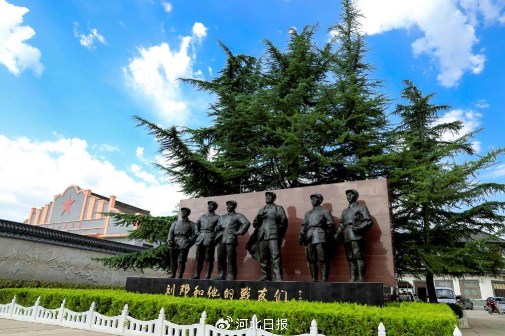 　　涉县八路军一二九师塑像广场（2021年9月摄）。涉县县委宣传部供图
